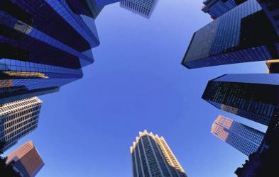 香港人在內(nèi)地買房要申請減免契稅可以讓在香港的親戚代辦嗎？