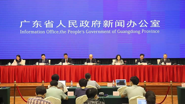 香港人怎么辦理委托書公證授權(quán)委托老婆或他人全權(quán)處理在內(nèi)地買房事宜？