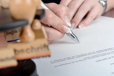 香港家事法庭出具的絕對離婚判令遺失了要如何補領(lǐng)核證副本用于內(nèi)地結(jié)婚呢？