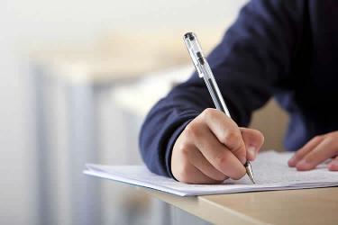 香港公司與員工發(fā)生糾紛要在內(nèi)地法院打官司，怎么辦理香港公司授權(quán)委托書公證呢？