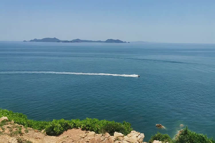 內(nèi)地人在香港結(jié)婚后要跟公司申請(qǐng)婚假怎么辦理香港結(jié)婚證公證？