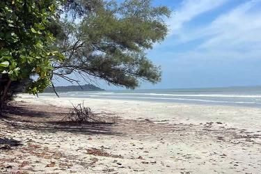 香港夫婦要出售內(nèi)地的房產(chǎn)怎么辦理婚姻及家庭狀況聲明書公證呢？