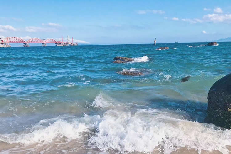 內(nèi)地人在香港離婚后現(xiàn)要在河南省洛陽(yáng)市再婚怎么公證離婚證呢？