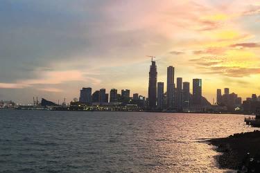 要繼承離異父親生前在內(nèi)地的房產(chǎn)怎么辦理香港親屬關(guān)系及遺囑狀況聲明書公證呢？