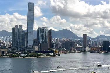 用于在廣東省惠州市收購股權(quán)的香港公司轉(zhuǎn)遞公證書怎么辦理呢？